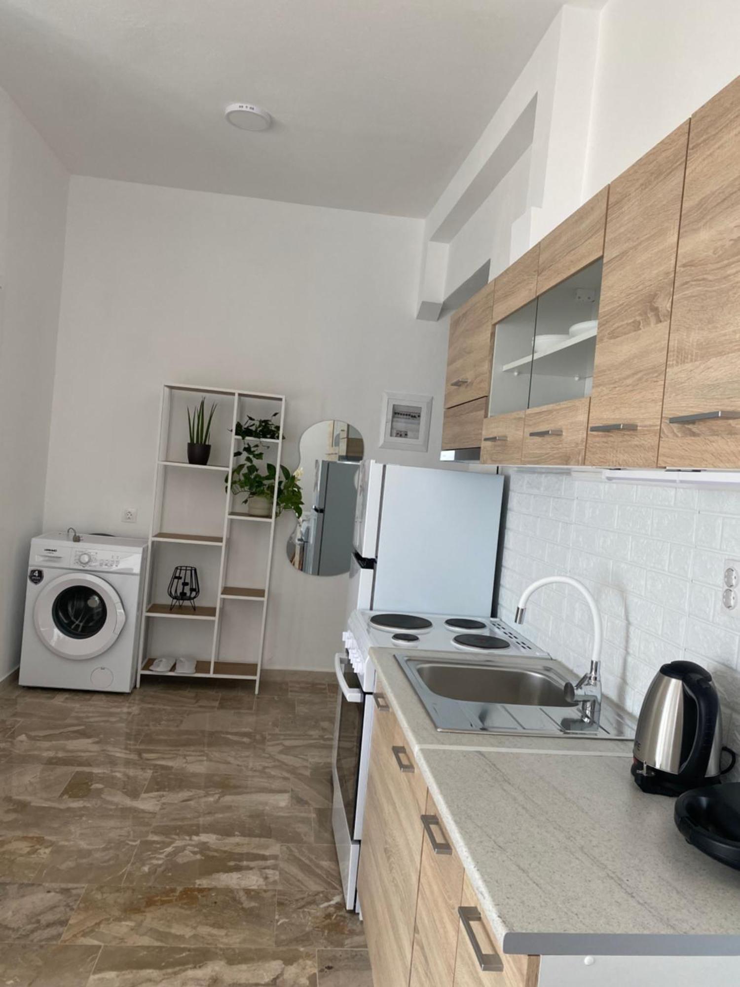 Avra Sfakia Apartments Khóra Sfakíon Exteriör bild