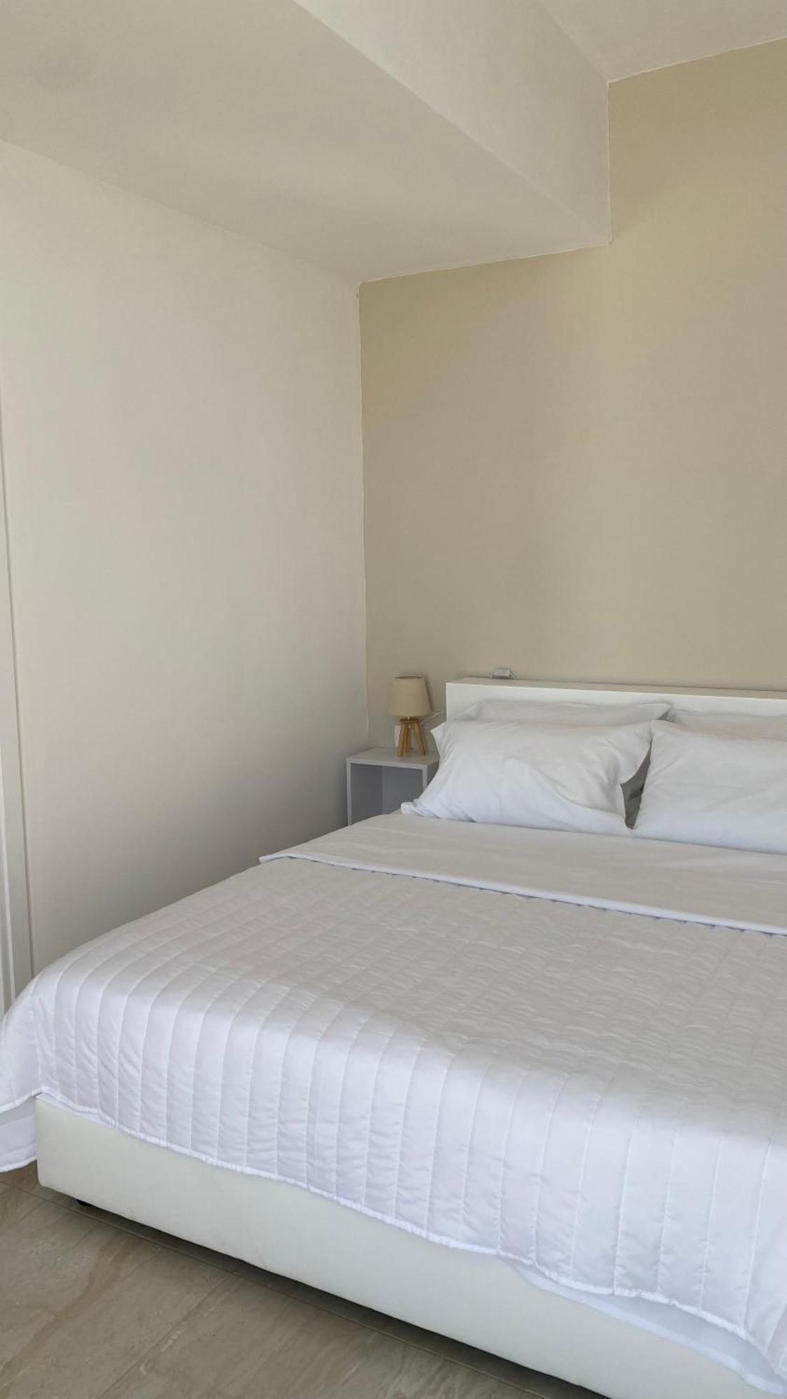 Avra Sfakia Apartments Khóra Sfakíon Exteriör bild