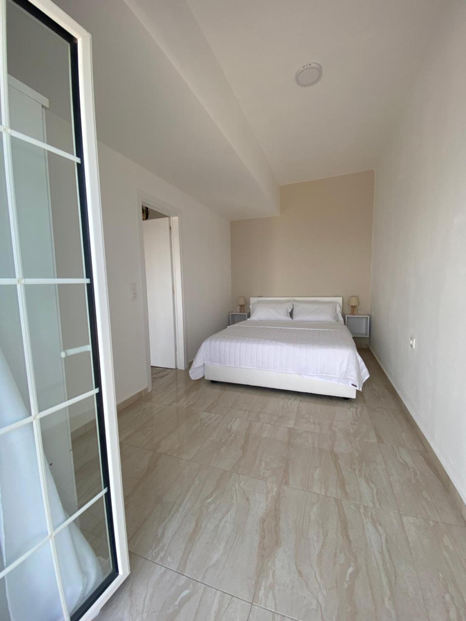 Avra Sfakia Apartments Khóra Sfakíon Exteriör bild