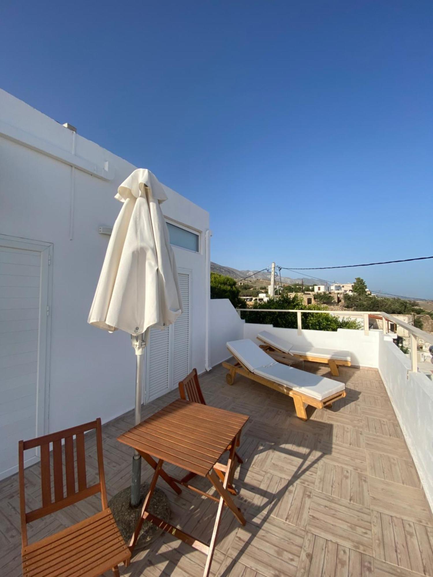 Avra Sfakia Apartments Khóra Sfakíon Exteriör bild