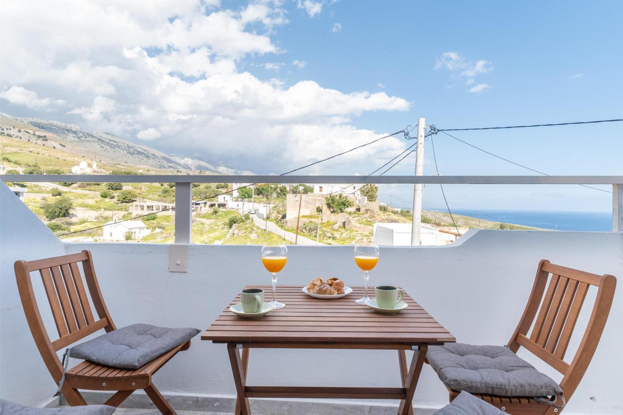 Avra Sfakia Apartments Khóra Sfakíon Exteriör bild