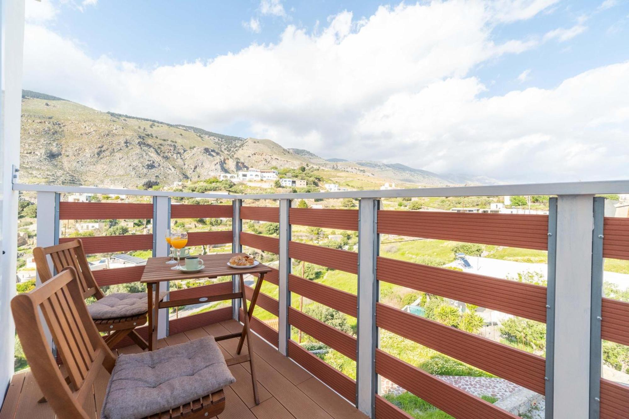 Avra Sfakia Apartments Khóra Sfakíon Exteriör bild